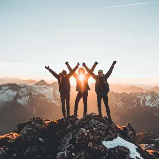 法律与纪律的特点是什么